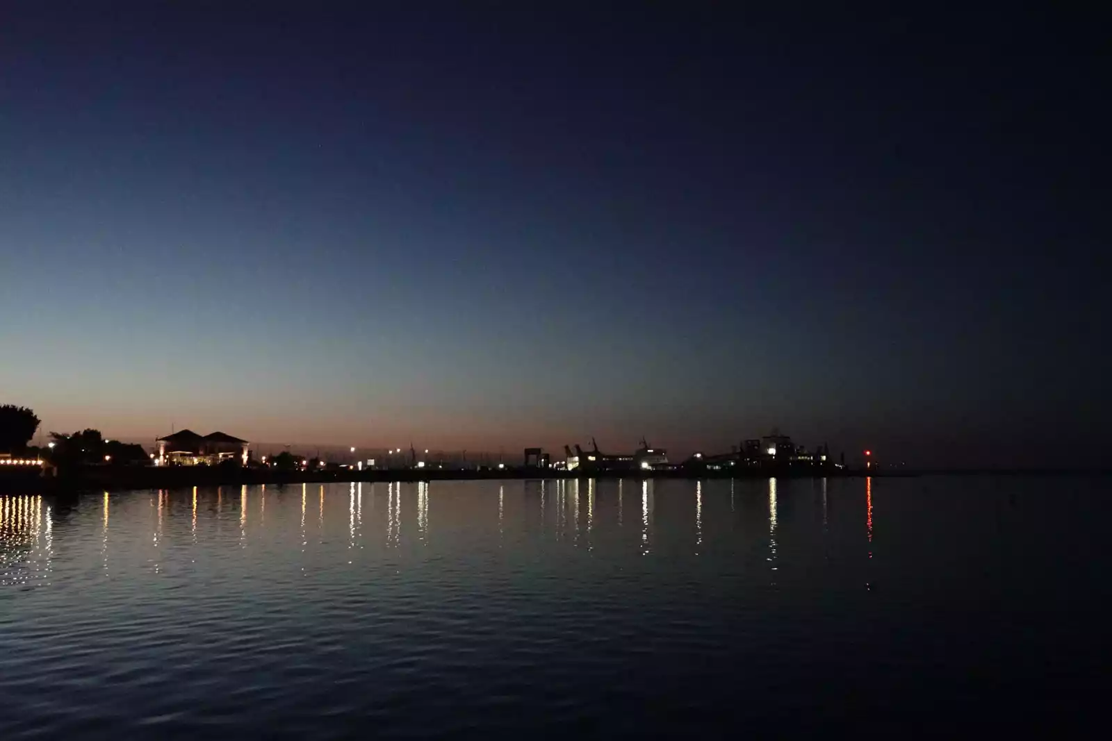 Hafen von Wyk auf Föhr in der Abenddämmerung